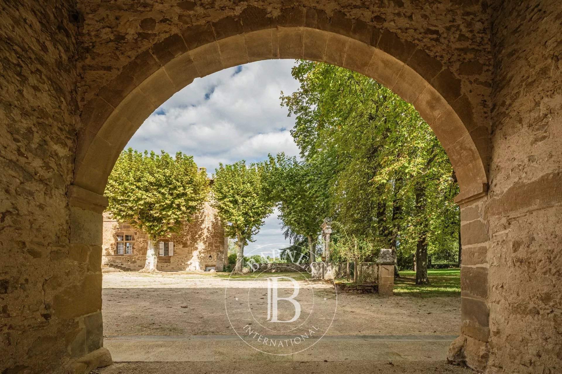 Chavannes  - Piso 3 Cuartos, 1 Habitacion - picture 2