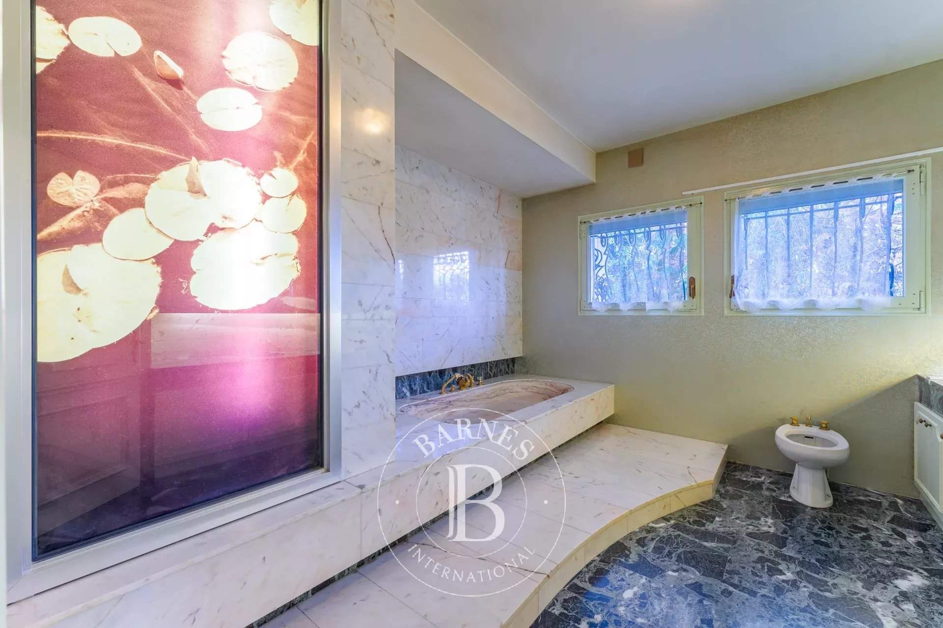 Villerest  - Maison 10 Pi&egrave;ces 6 Chambres - picture 8