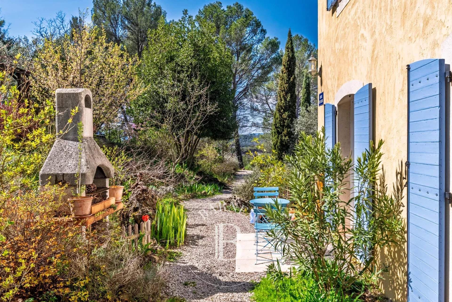 Bras  - Maison d'hôtes 12 Pi&egrave;ces 10 Chambres - picture 8