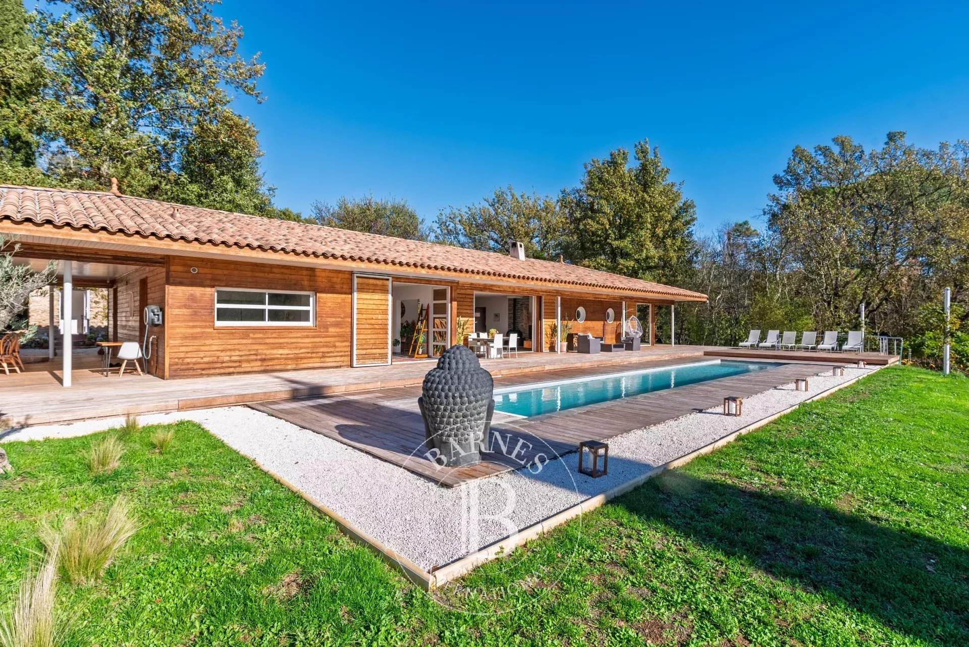 Bagnols-en-Forêt  - Villa 10 Pi&egrave;ces 4 Chambres - picture 14