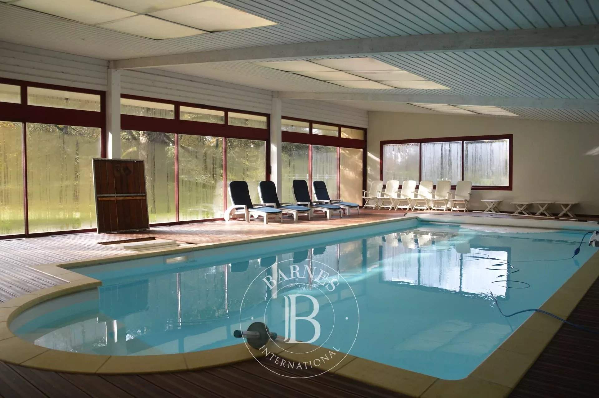 Poitiers  - Château 22 Pièces 12 Chambres - picture 12