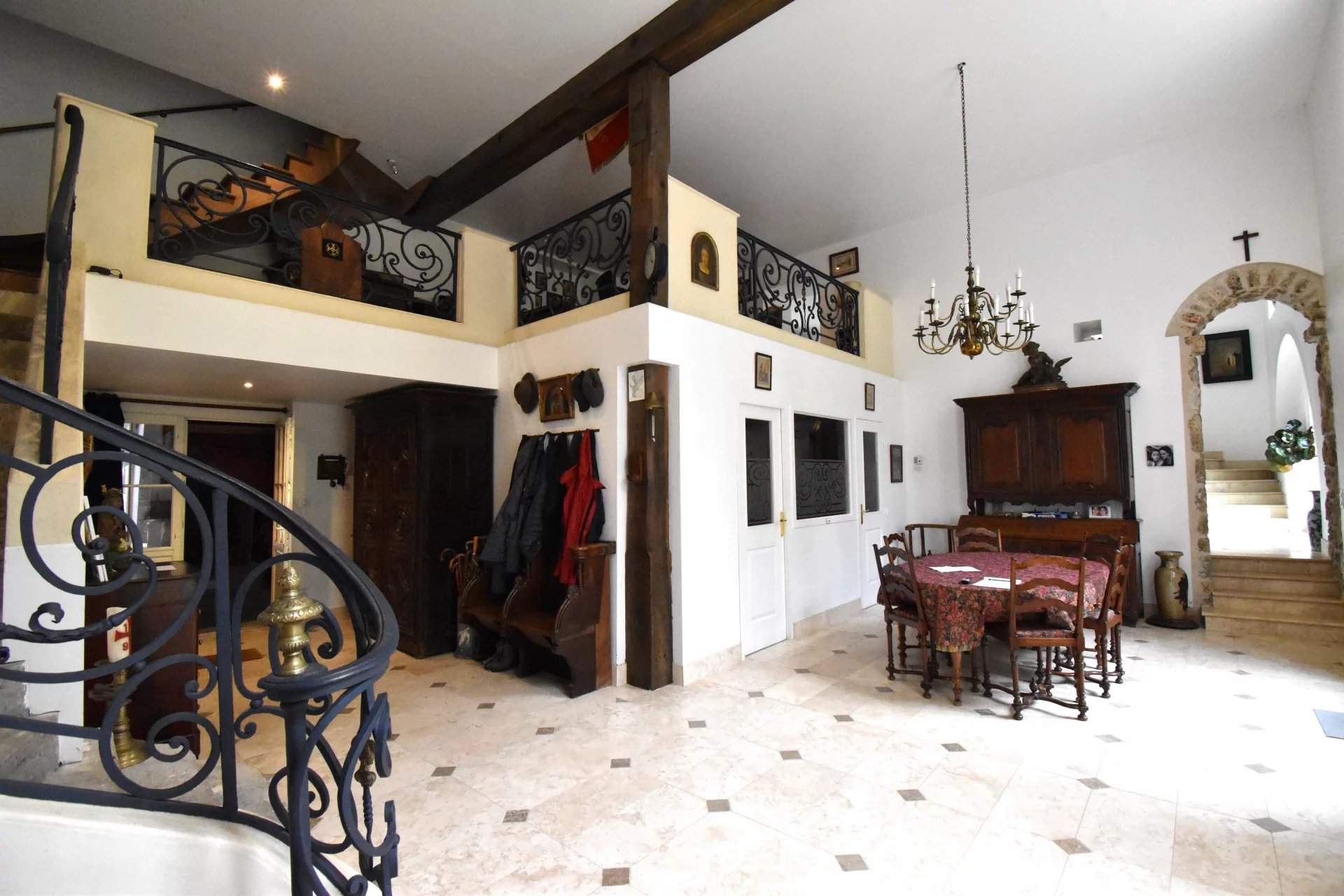 Saint-Rémy-lès-Chevreuse  - Maison 15 Pi&egrave;ces 11 Chambres - picture 8