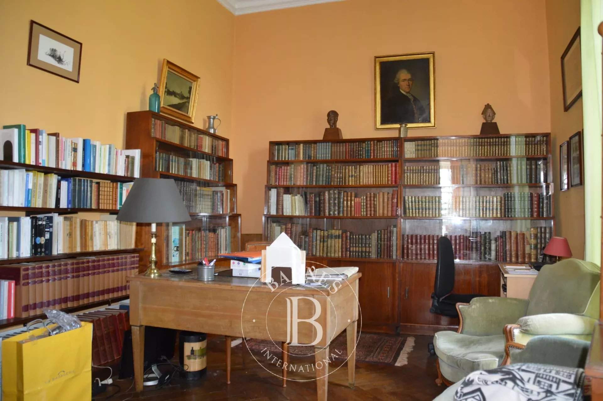 Niort  - Castle 5 Bedrooms - picture 9