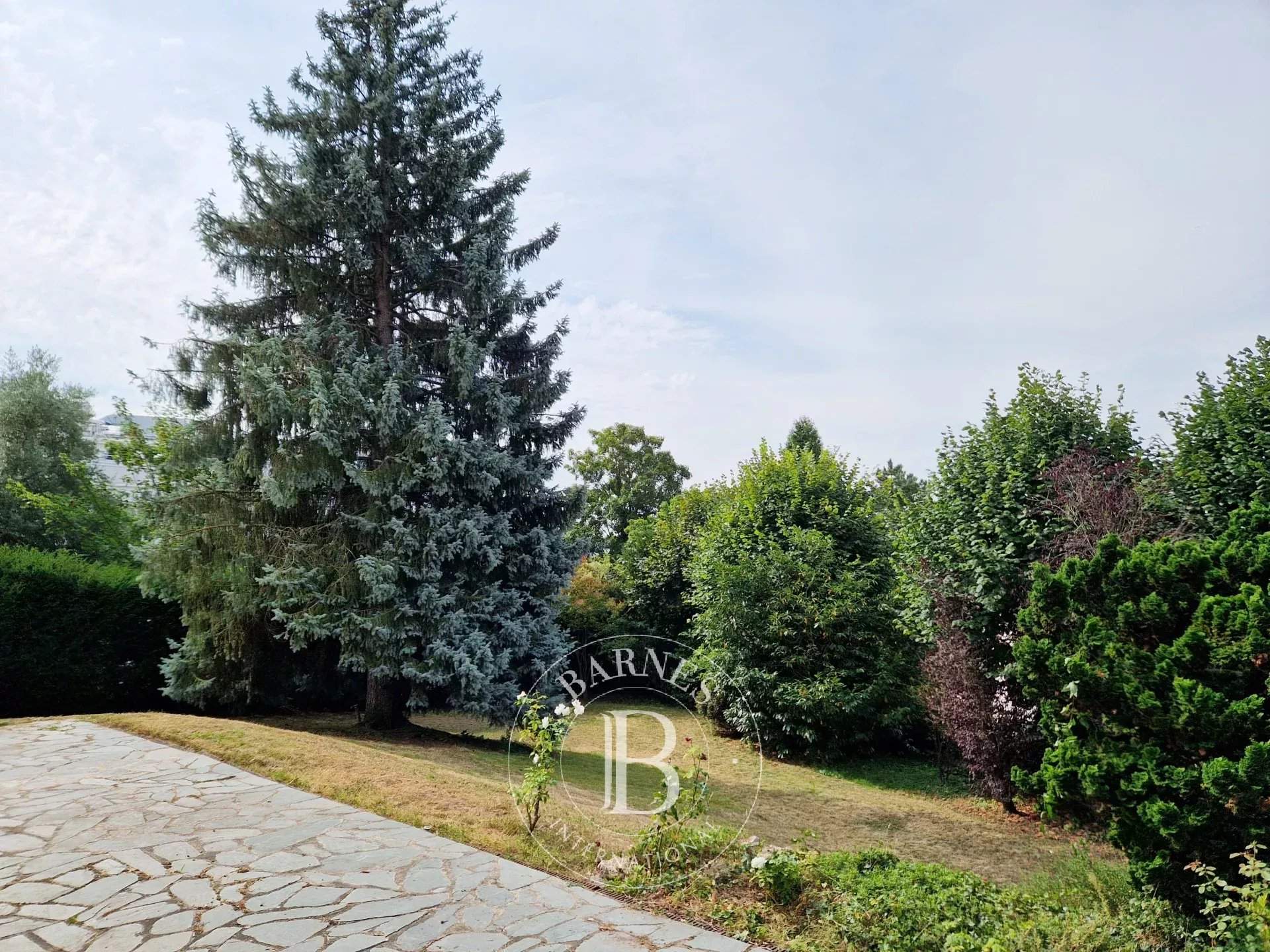 Montmorency  - Maison 9 Pi&egrave;ces 2 Chambres - picture 17