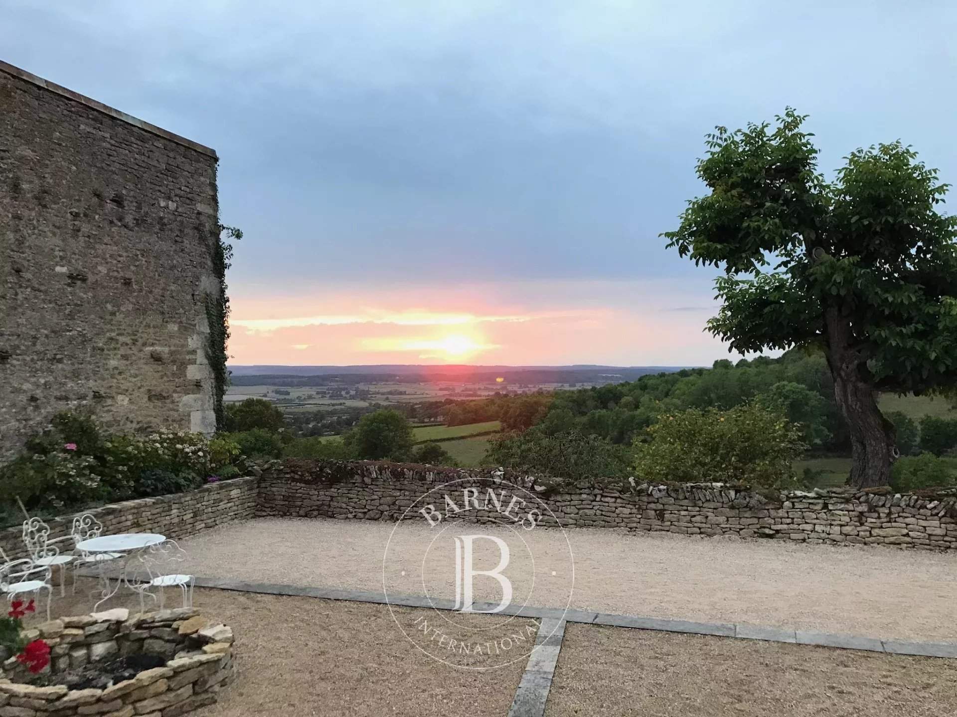 Mont-Saint-Jean  - Maison de village 13 Pi&egrave;ces 5 Chambres - picture 14