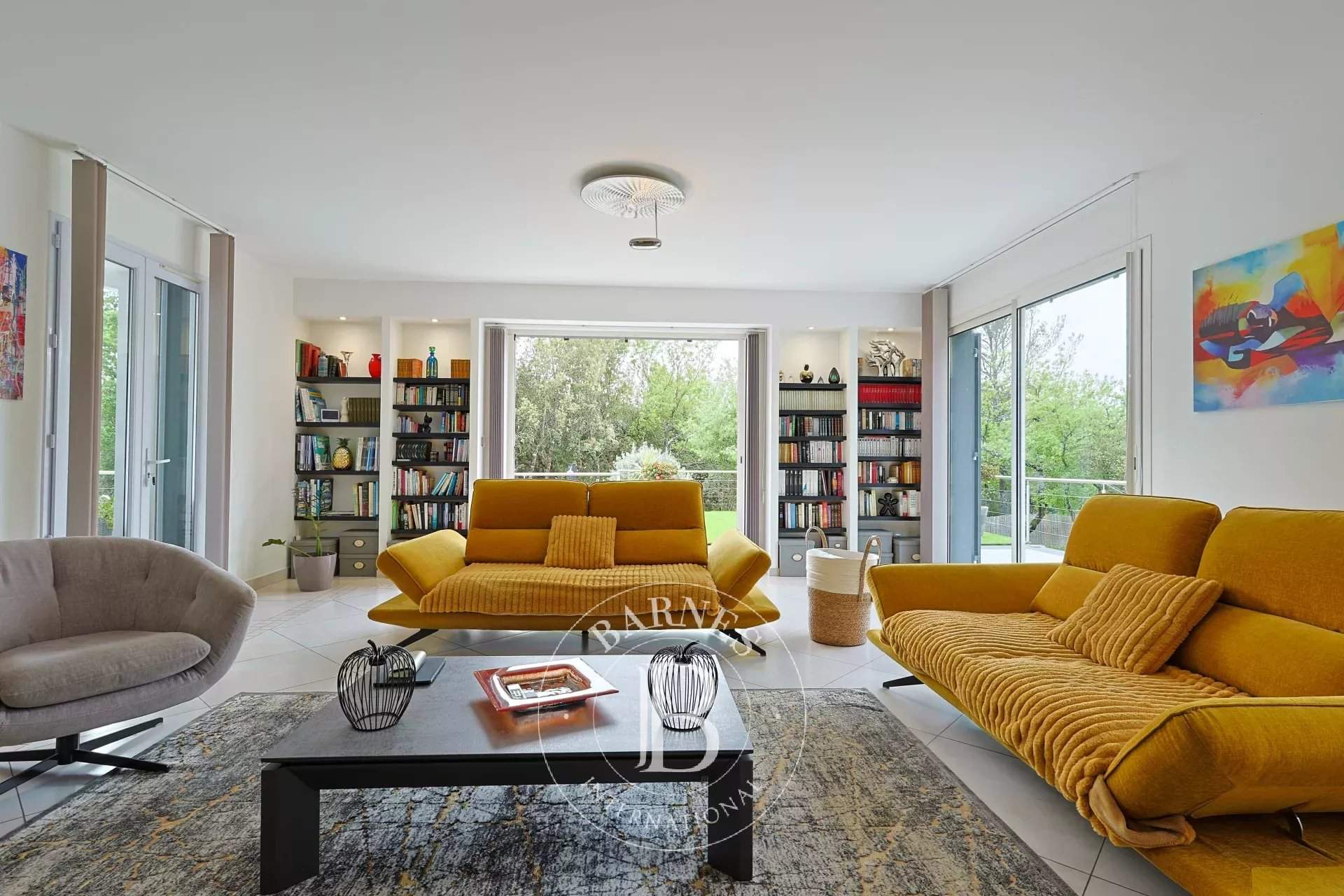 Saint-Maximin-la-Sainte-Baume  - Villa 7 Pièces 4 Chambres - picture 9