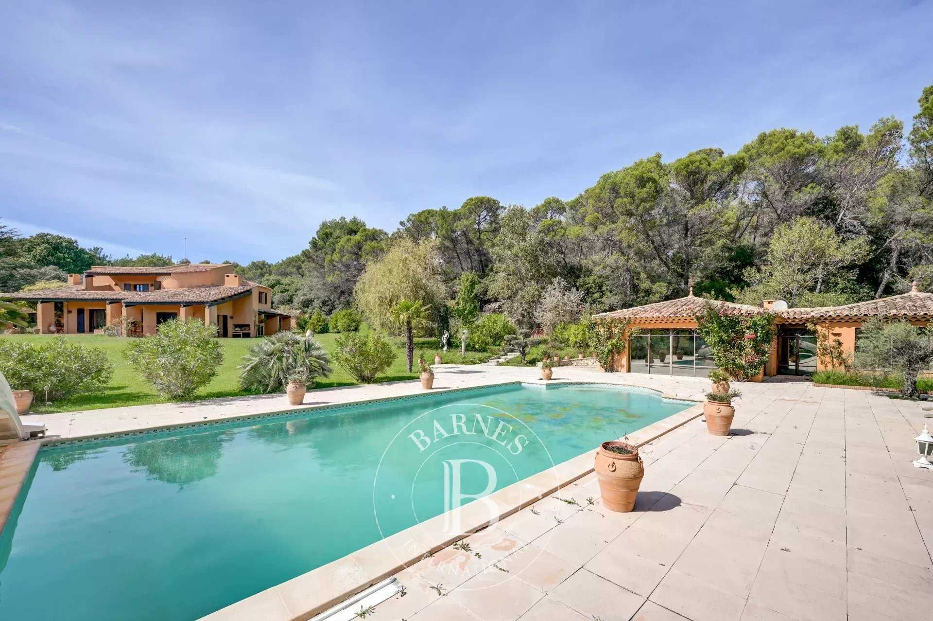 Aix-en-Provence  - House 4 Bedrooms