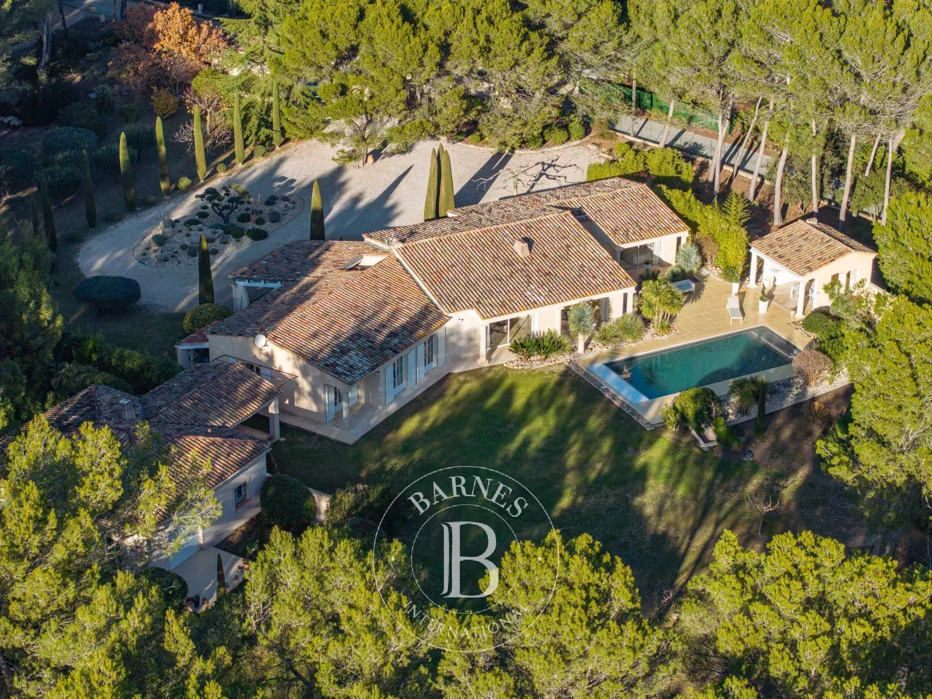 Aix-en-Provence  - Property 7 Bedrooms