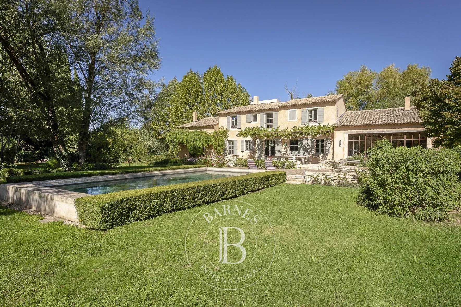 Aix-en-Provence  - Mas 5 Bedrooms
