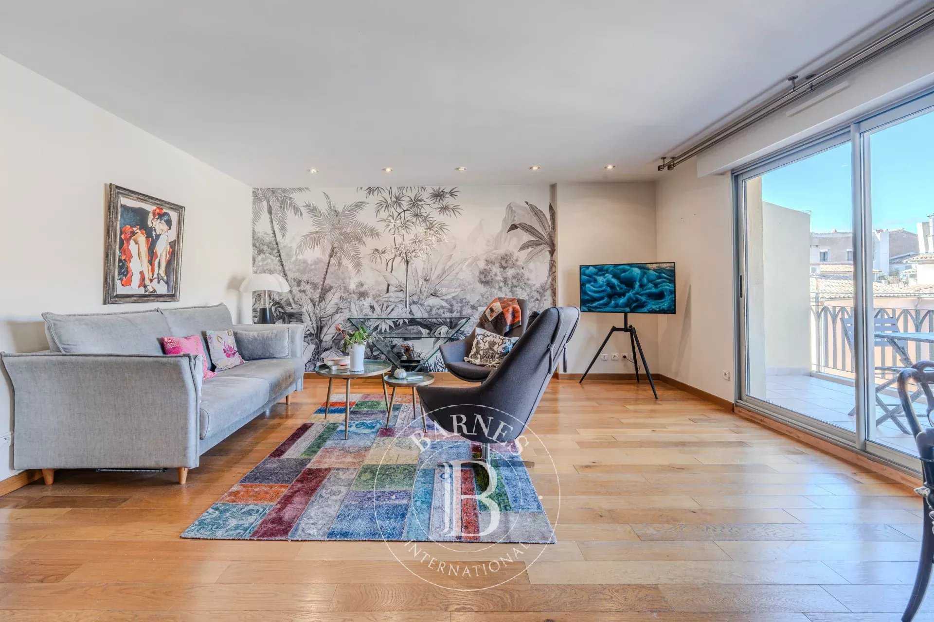 Aix-en-Provence  - Appartement 3 Pi&egrave;ces 2 Chambres