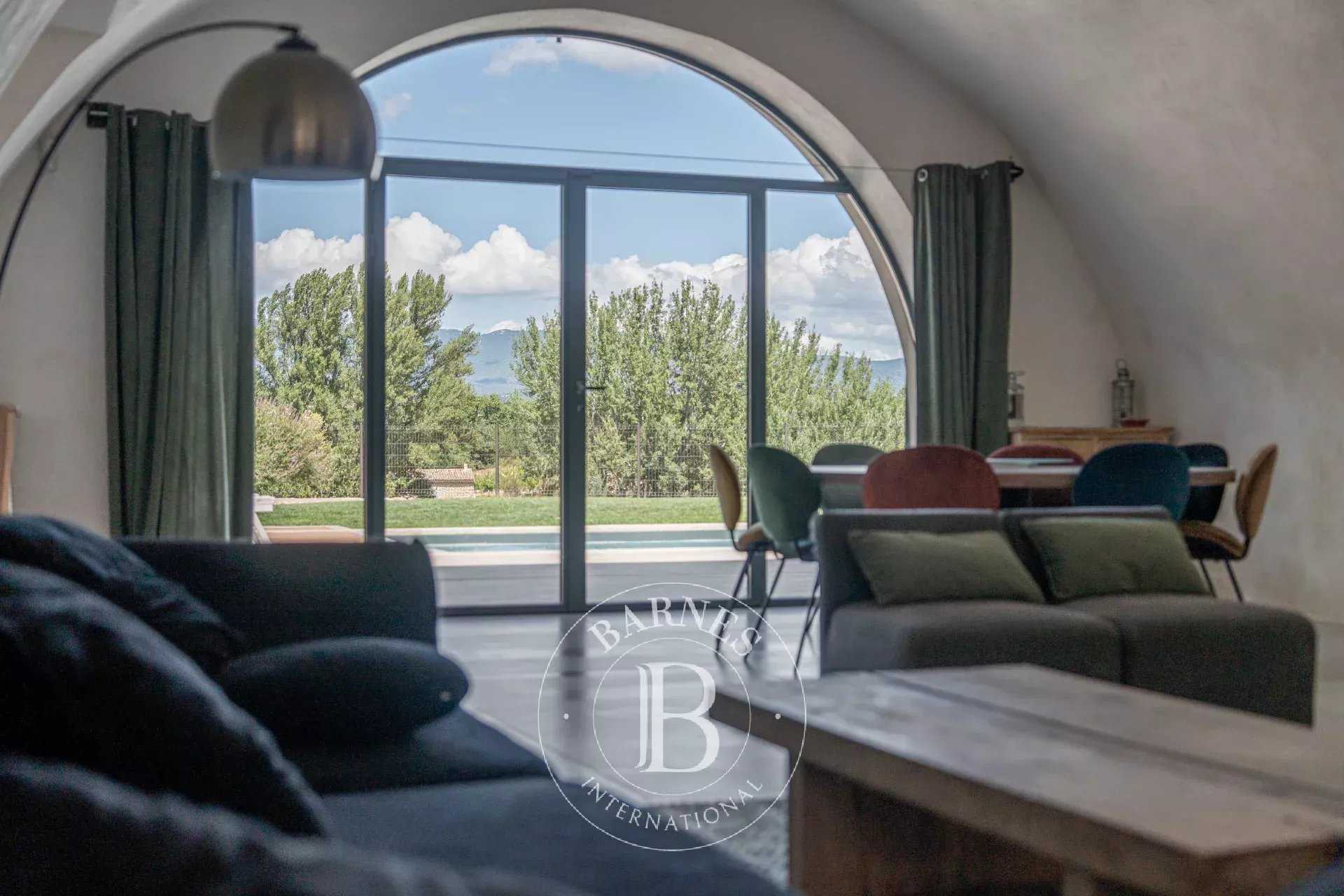 Lourmarin  - Property 4 Bedrooms