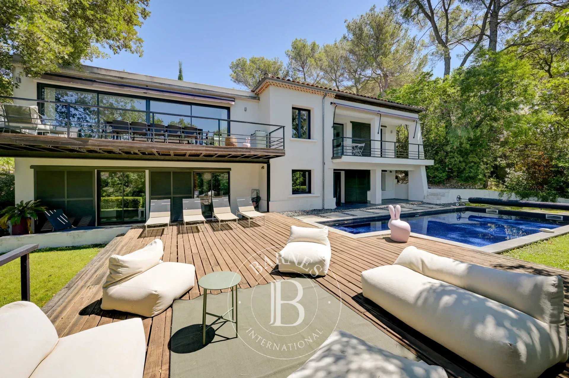Aix-en-Provence  - House 5 Bedrooms