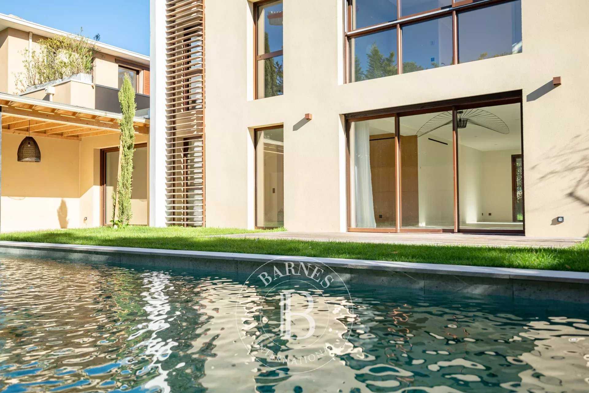 Aix-en-Provence  - House 5 Bedrooms