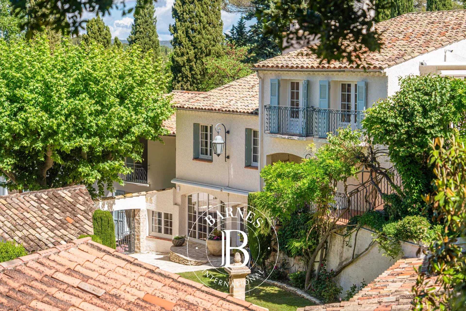 Aix-en-Provence  - House 6 Bedrooms