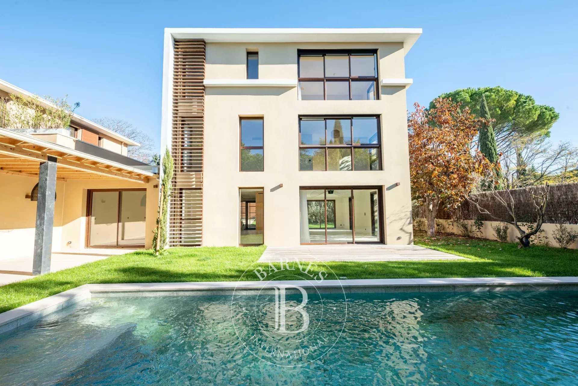 Aix-en-Provence  - House 5 Bedrooms