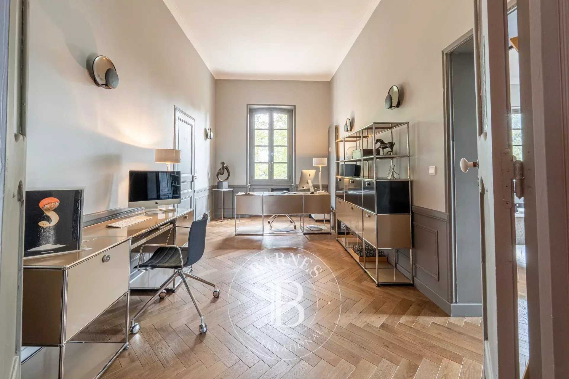 Aix-en-Provence  - Appartement 5 Pièces 2 Chambres