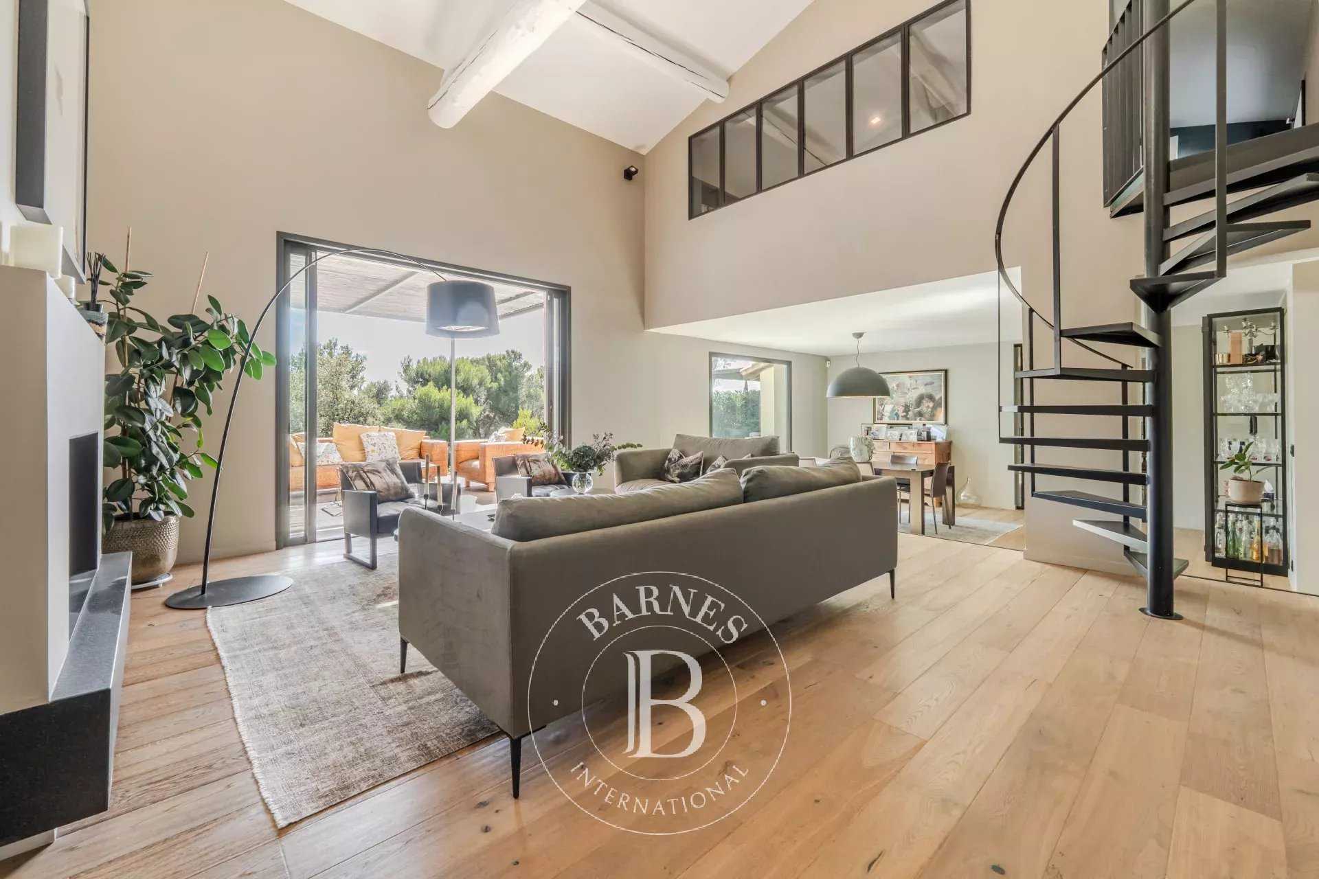 Aix-en-Provence  - House 5 Bedrooms