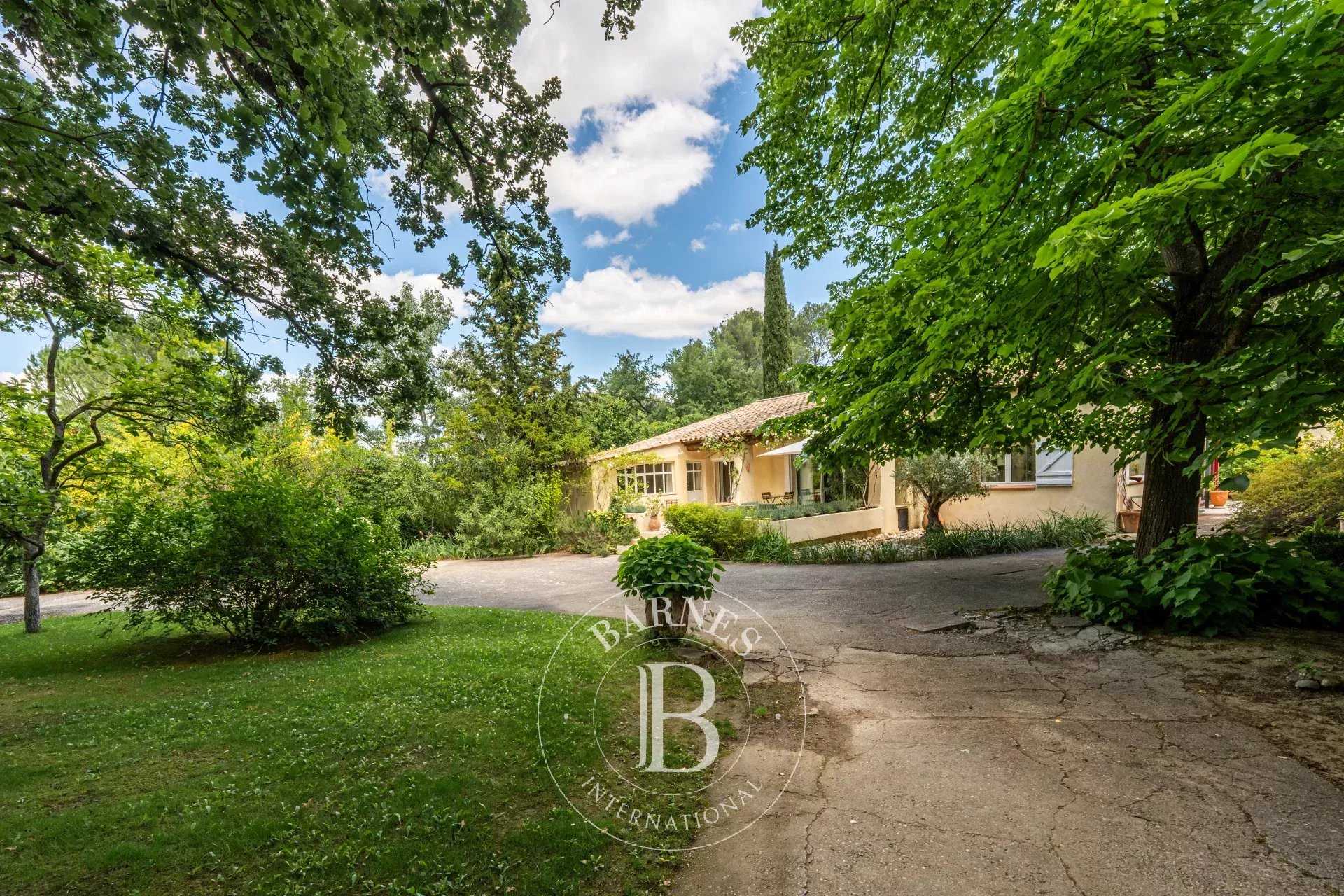Aix-en-Provence  - House 4 Bedrooms