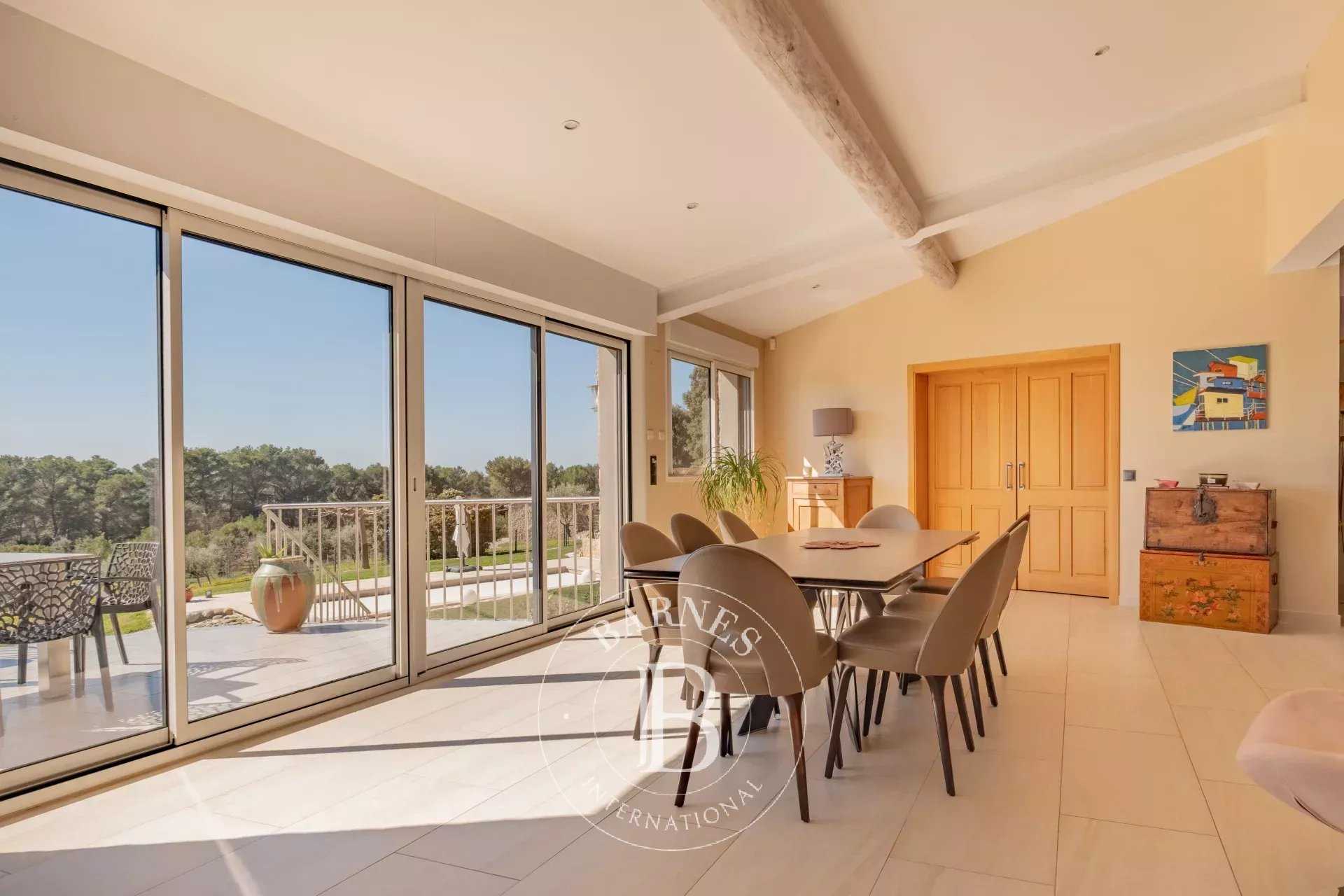 Aix-en-Provence  - House 4 Bedrooms