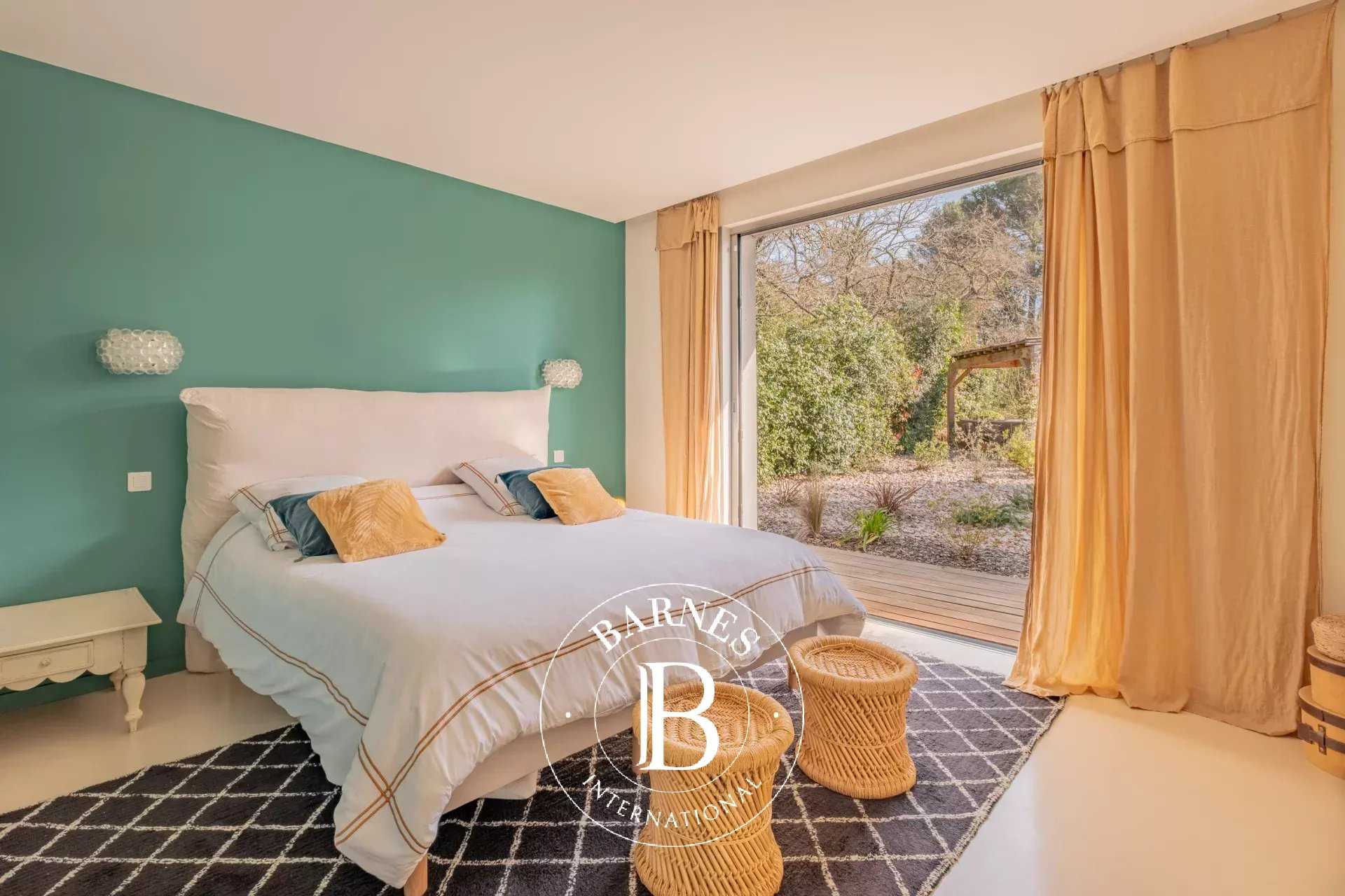 Aix-en-Provence  - House 5 Bedrooms