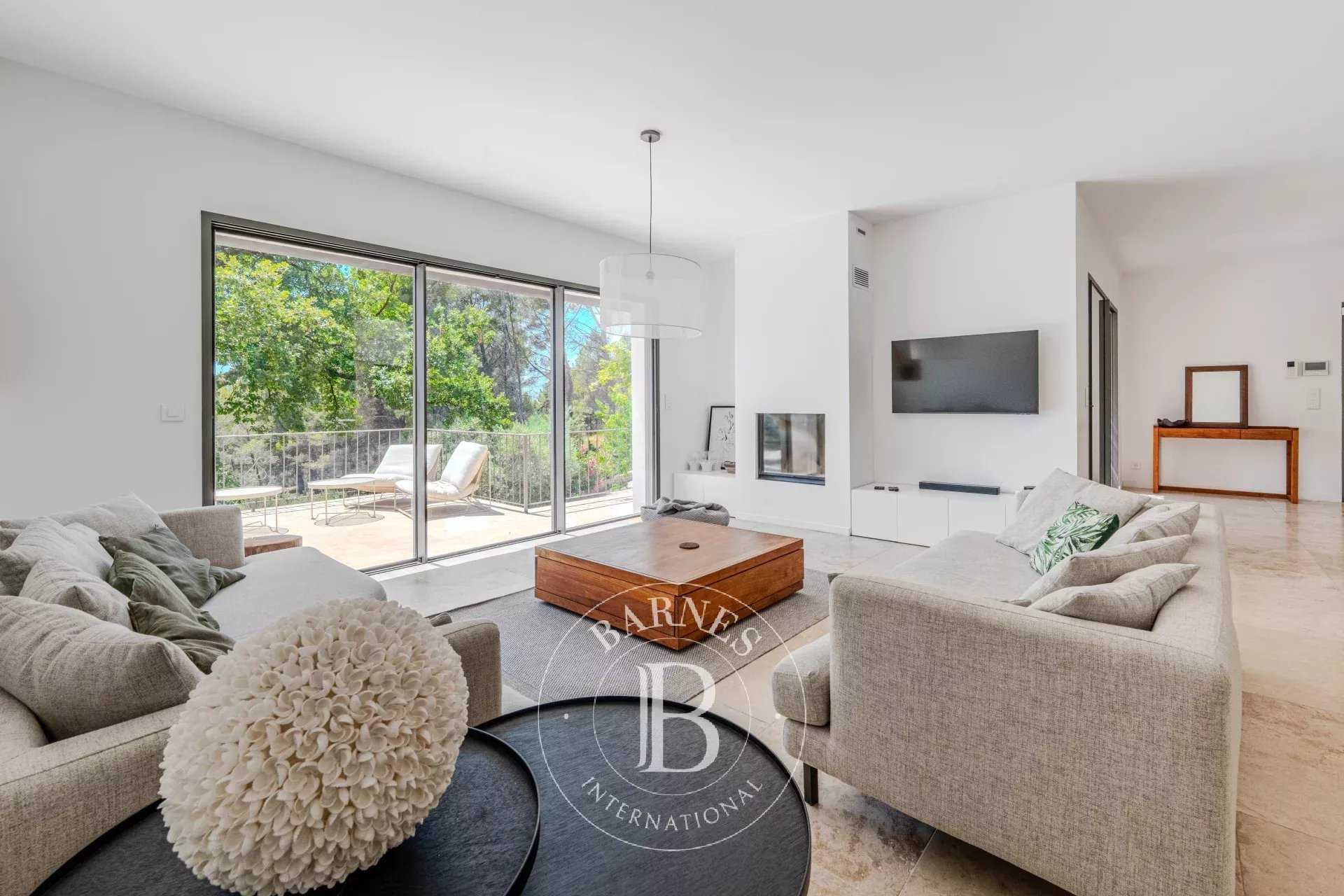 Aix-en-Provence  - House 5 Bedrooms