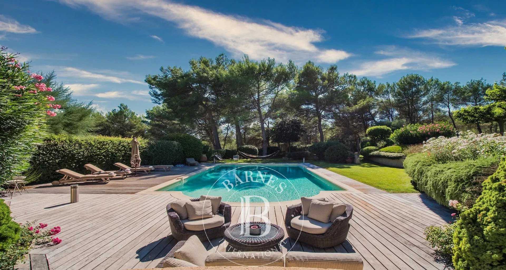 Aix-en-Provence  - House 5 Bedrooms