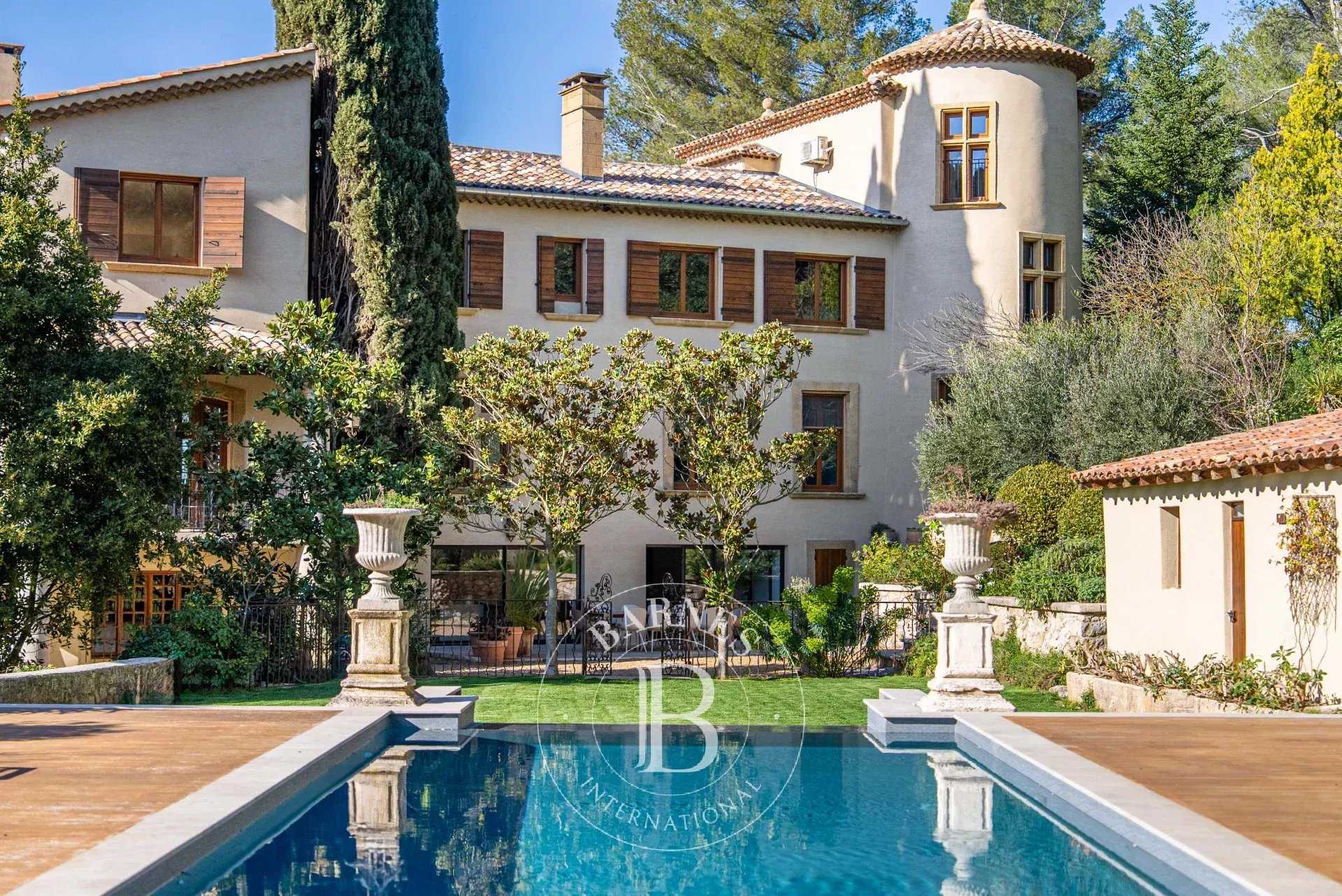 Aix-en-Provence  - House 7 Bedrooms