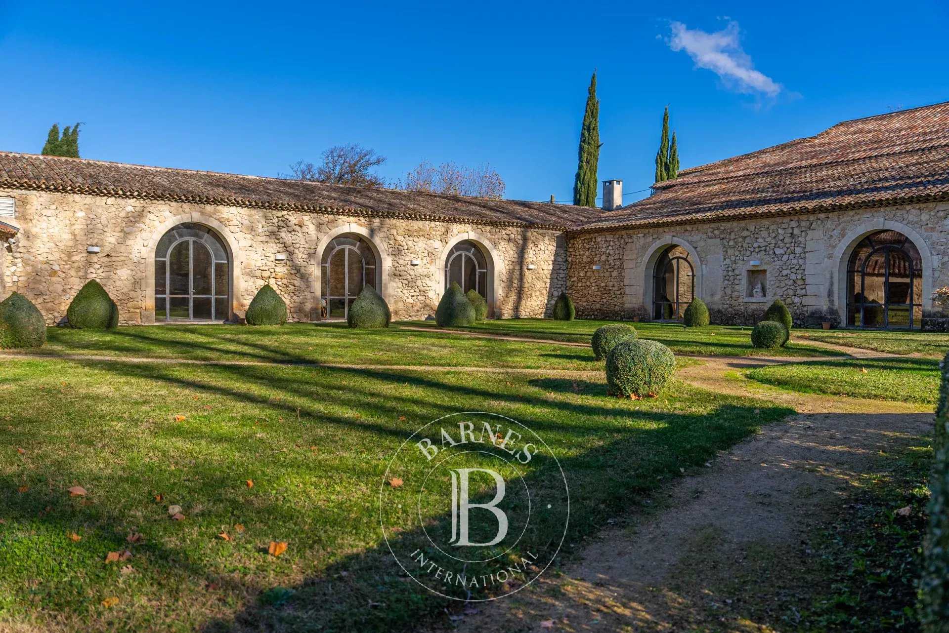 Aix-en-Provence  - Housing estate 