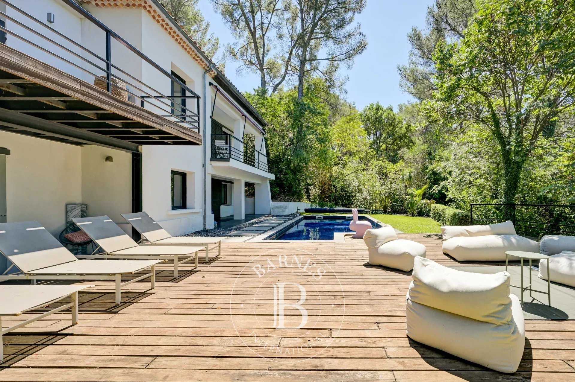 Aix-en-Provence  - House 5 Bedrooms