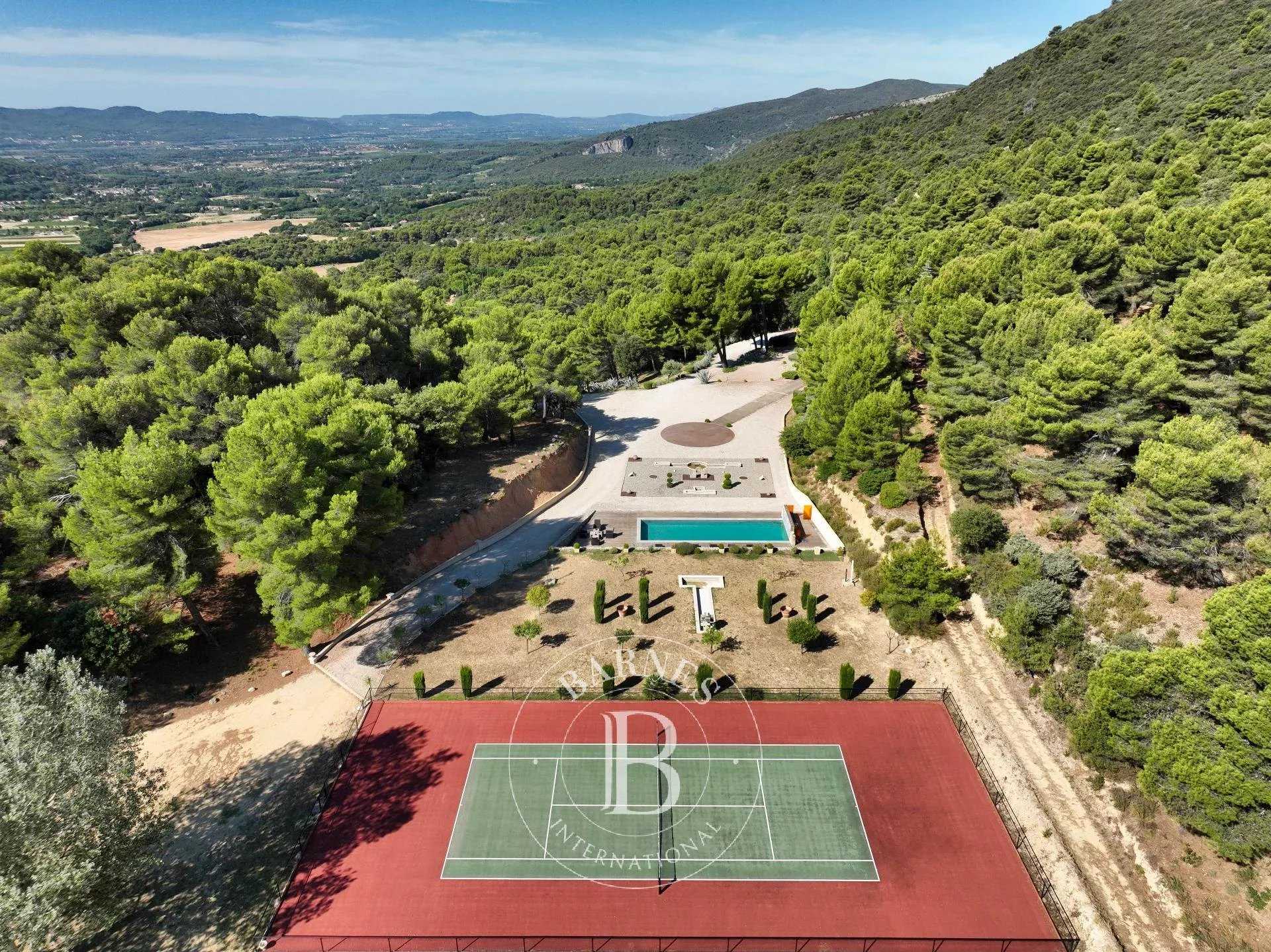 Lourmarin  - Game reserve 5 Bedrooms