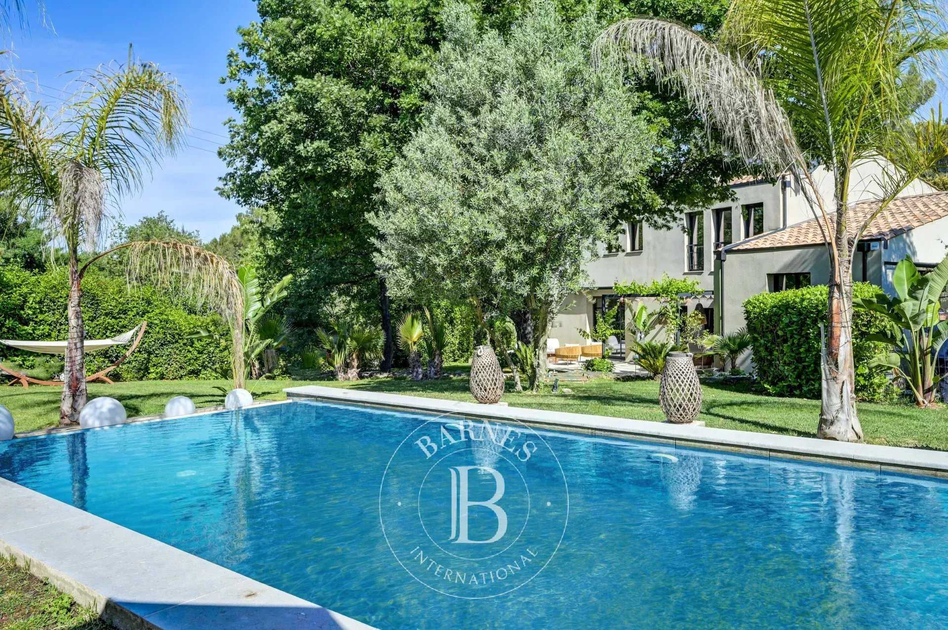 Aix-en-Provence  - House 5 Bedrooms