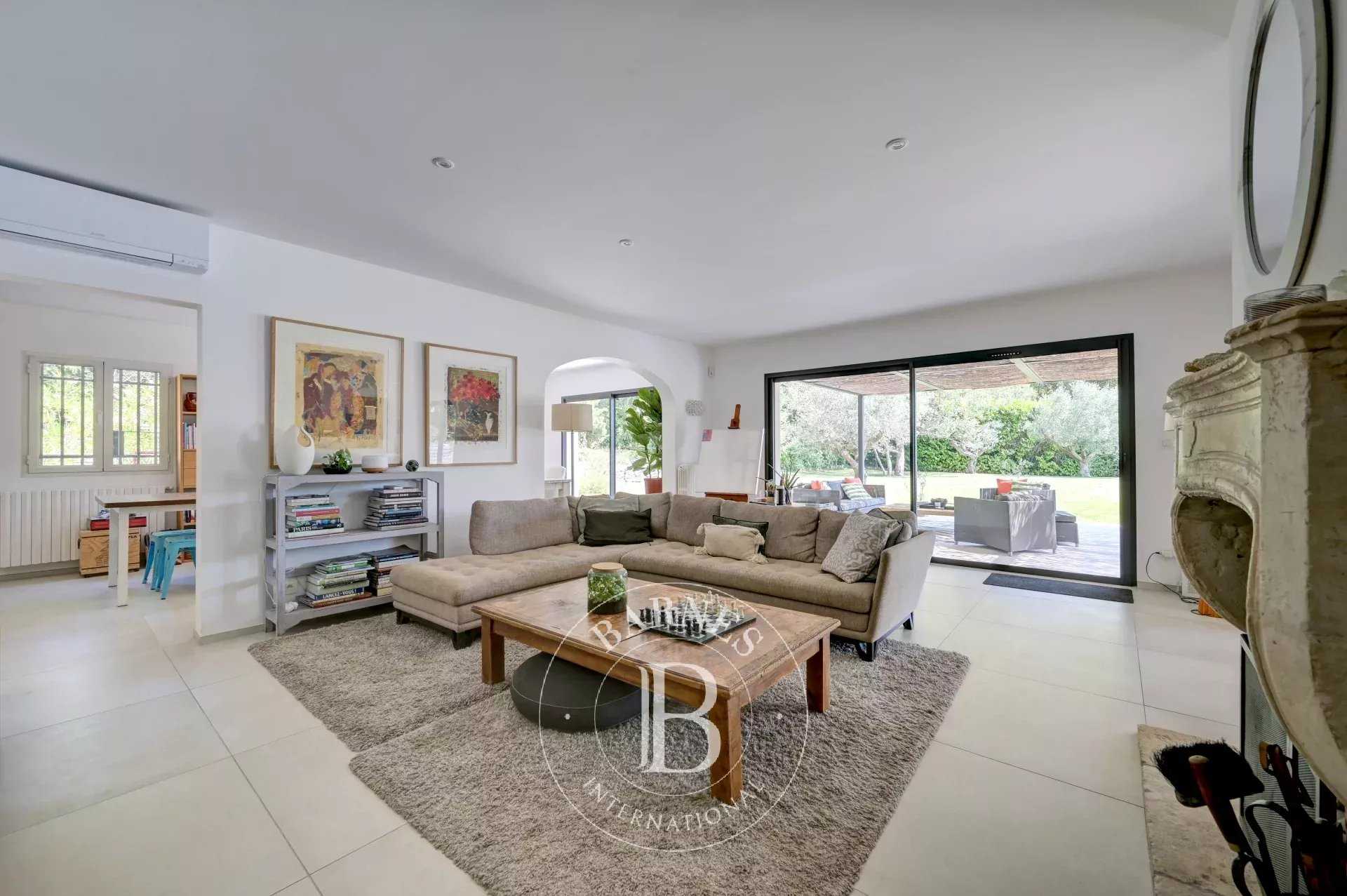 Aix-en-Provence  - House 5 Bedrooms