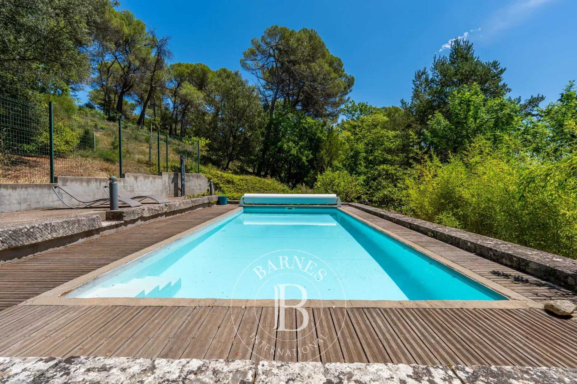Aix-en-Provence  - Bastide 8 Pièces 5 Chambres