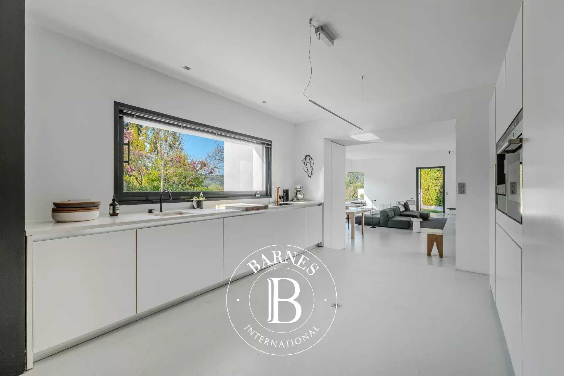 Aix-en-Provence  - House 5 Bedrooms