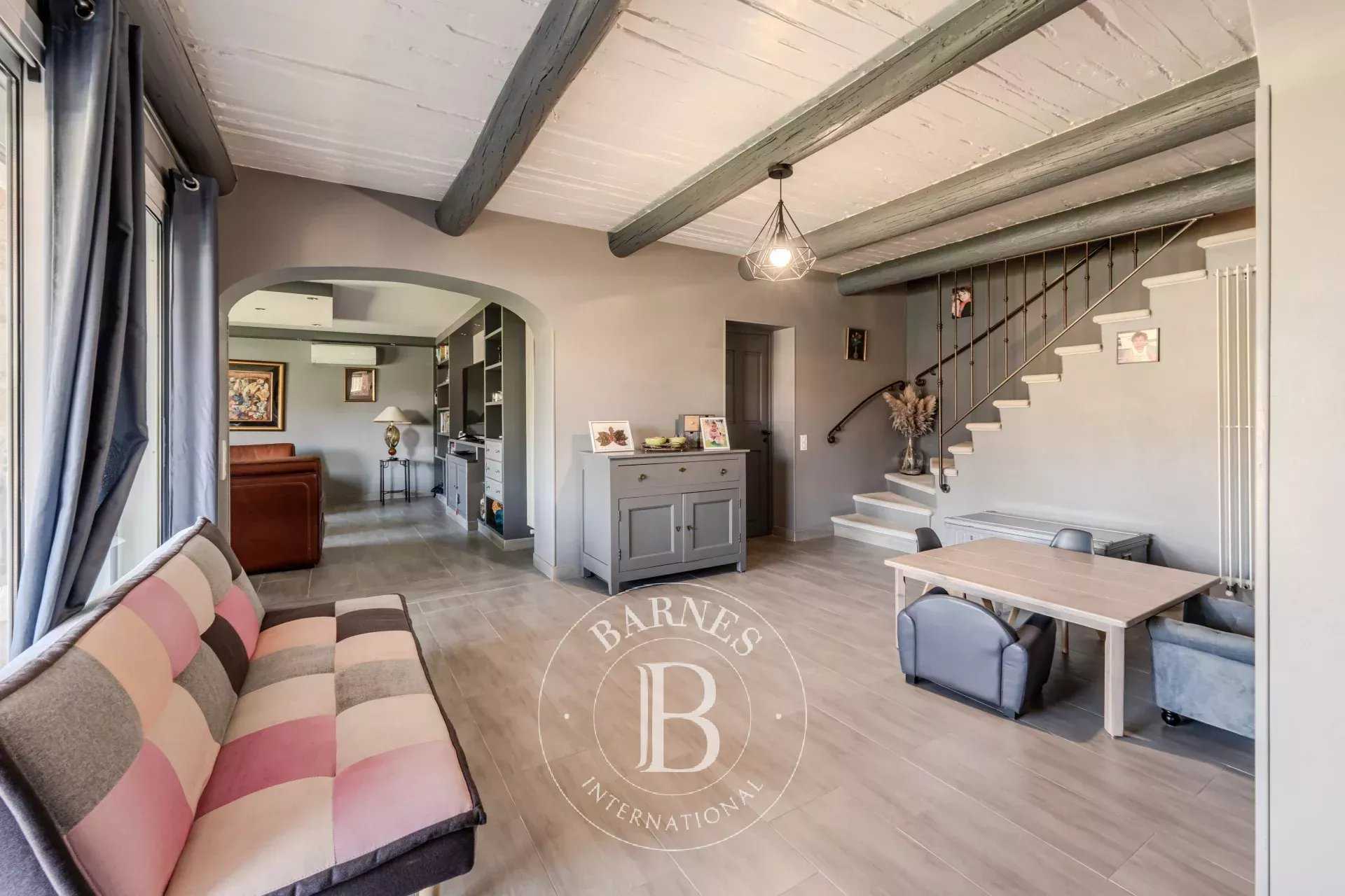 Villelaure  - Villa 6 Bedrooms