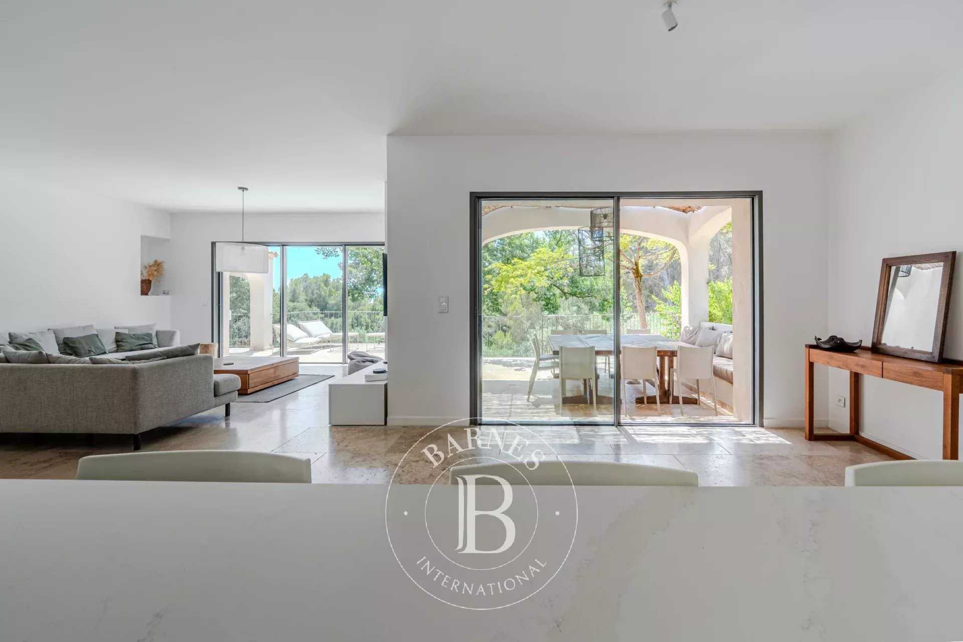 Aix-en-Provence  - House 5 Bedrooms