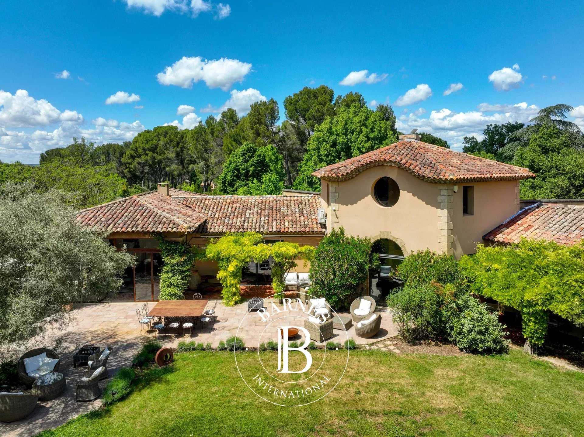 Aix-en-Provence  - House 8 Bedrooms