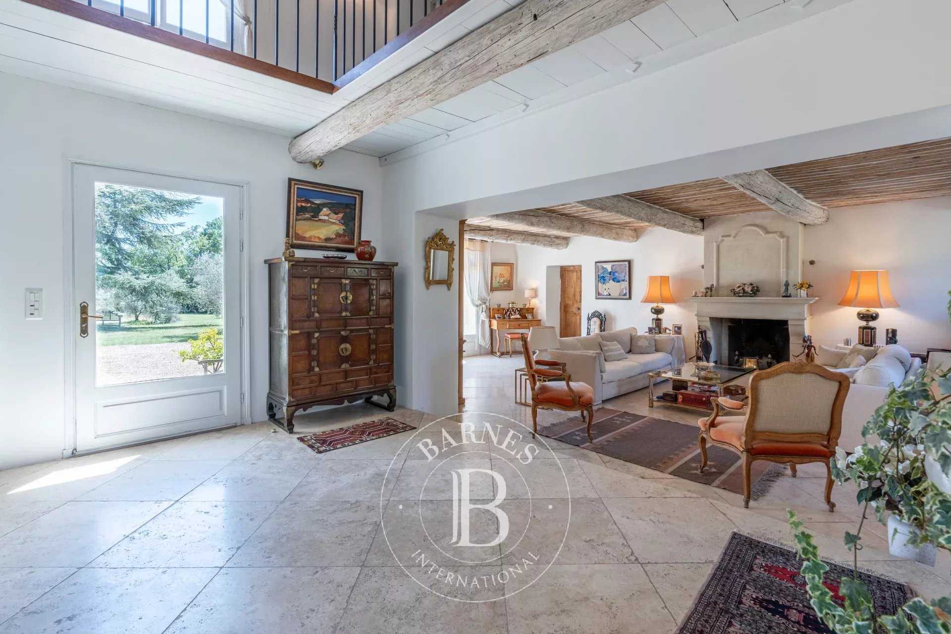 Lourmarin  - Property 5 Bedrooms