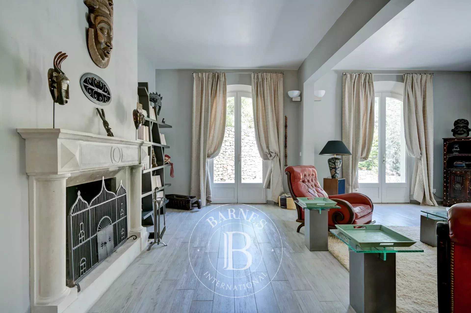 Aix-en-Provence  - House 4 Bedrooms