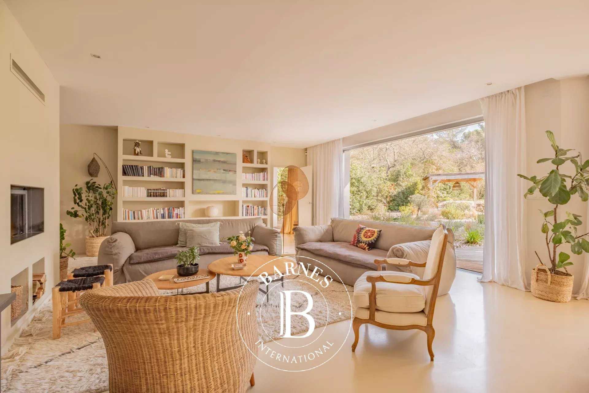 Aix-en-Provence  - House 5 Bedrooms