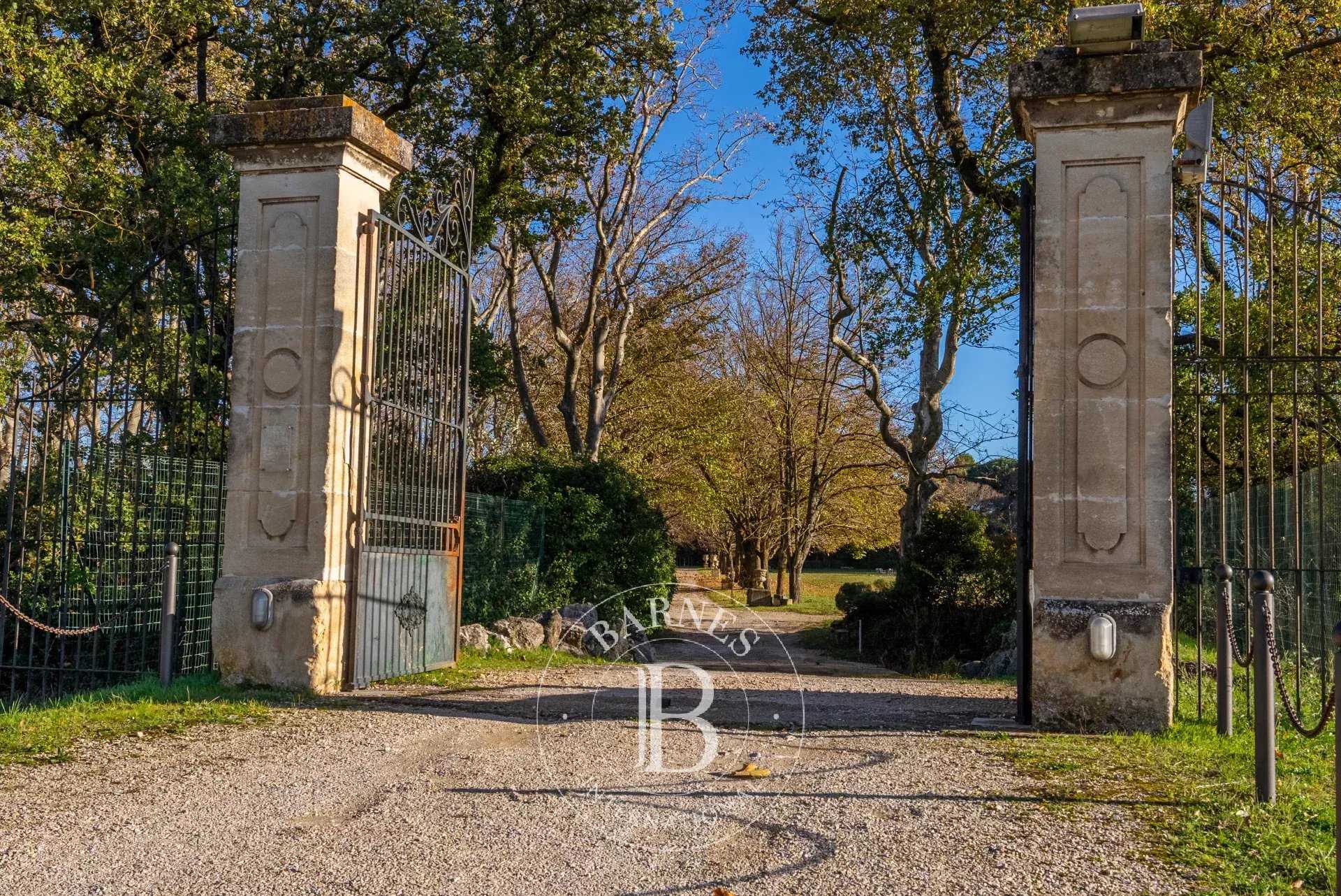 Aix-en-Provence  - Housing estate 