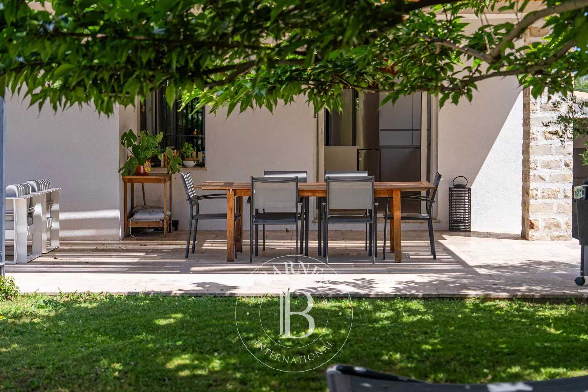 Aix-en-Provence  - House 4 Bedrooms