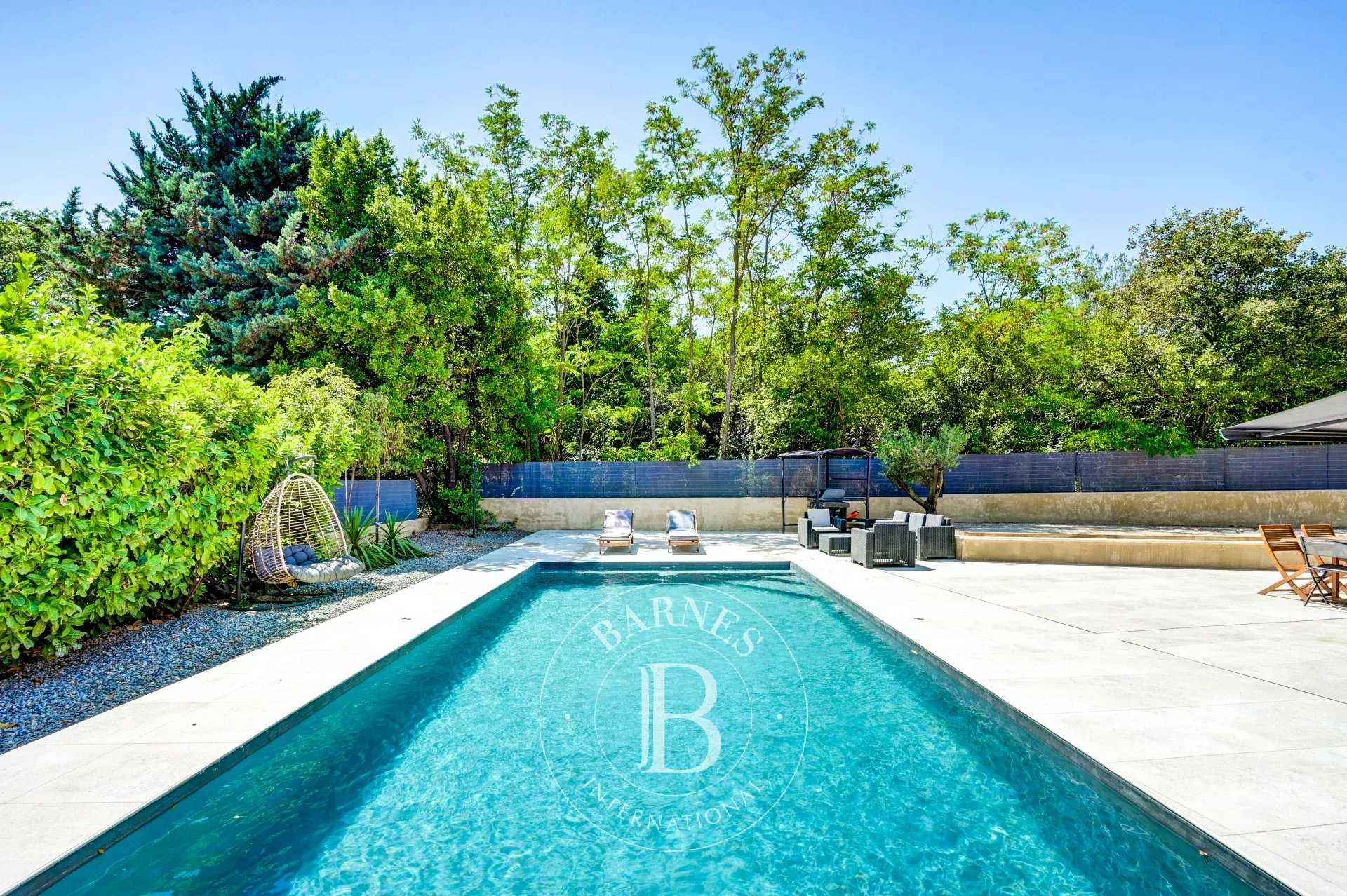 Aix-en-Provence  - House 4 Bedrooms