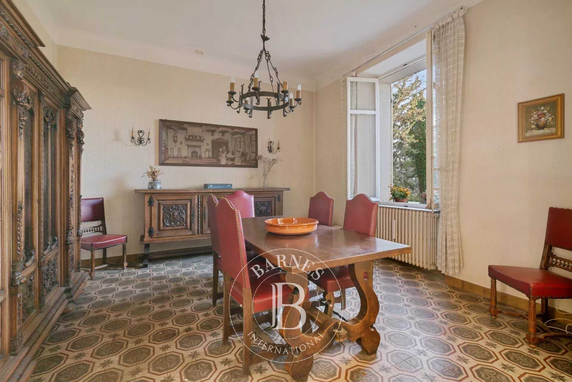 Aix-en-Provence  - House 8 Bedrooms