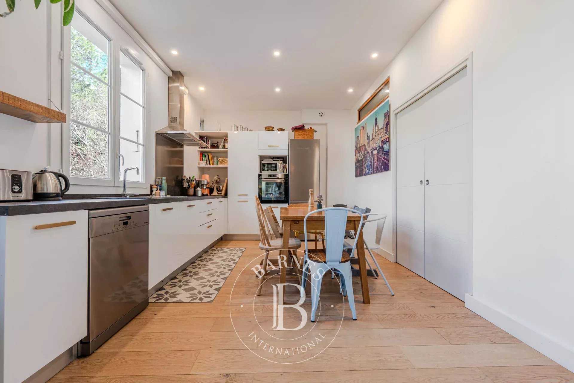 Aix-en-Provence  - Apartment 3 Bedrooms