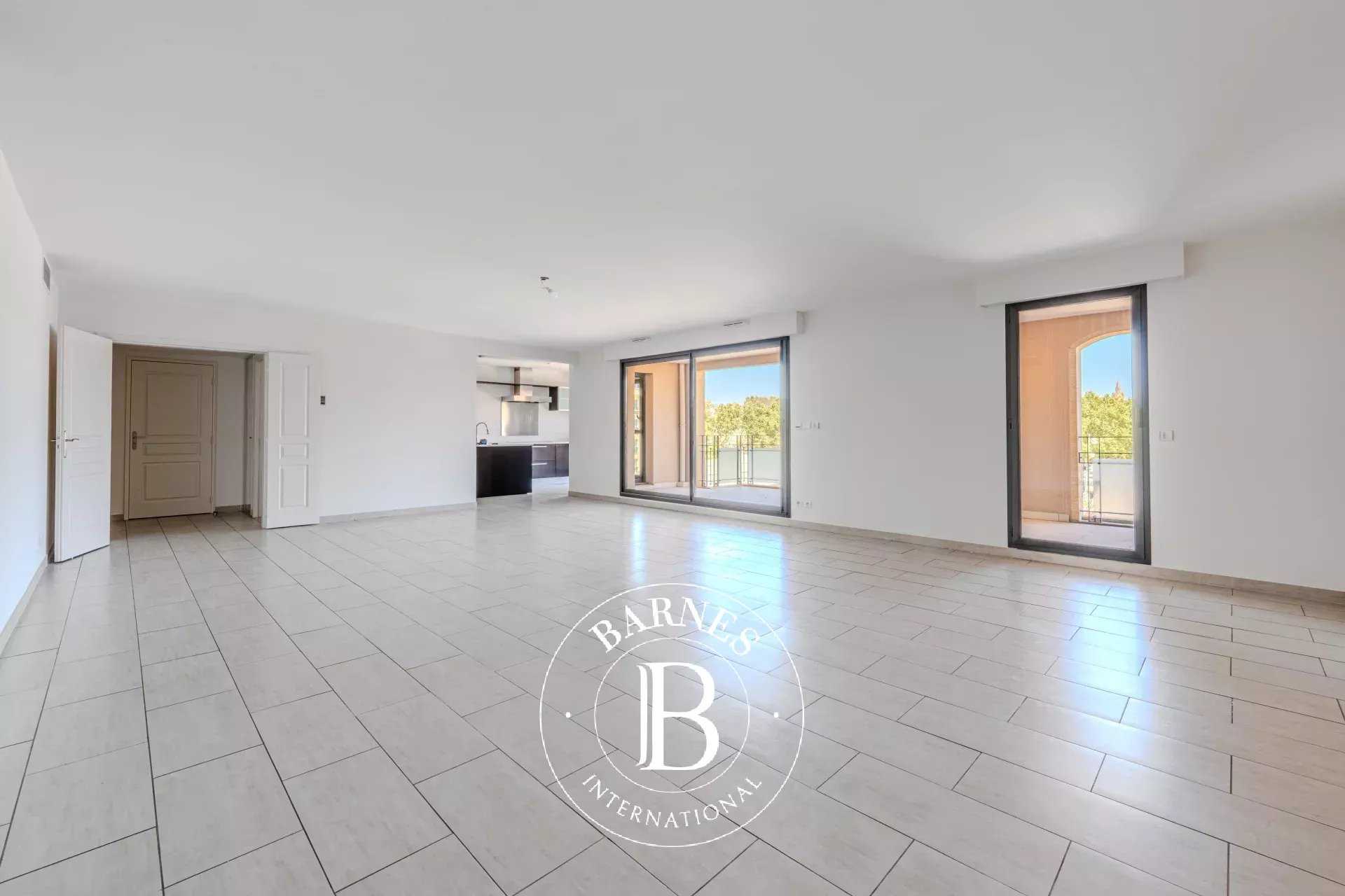 Aix-en-Provence  - Appartement 4 Pi&egrave;ces 3 Chambres
