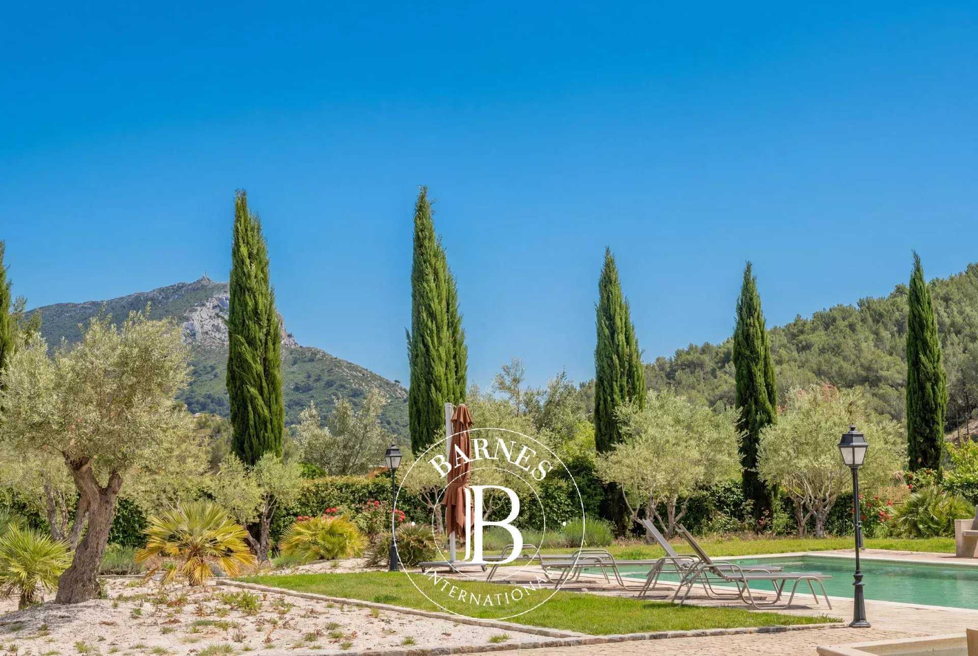 Aix-en-Provence  - House 8 Bedrooms