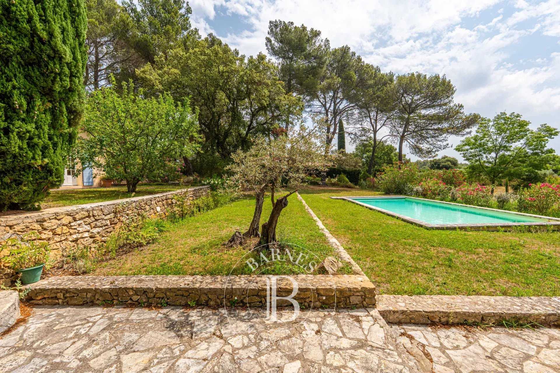 Aix-en-Provence  - Bastide 9 Pièces 6 Chambres