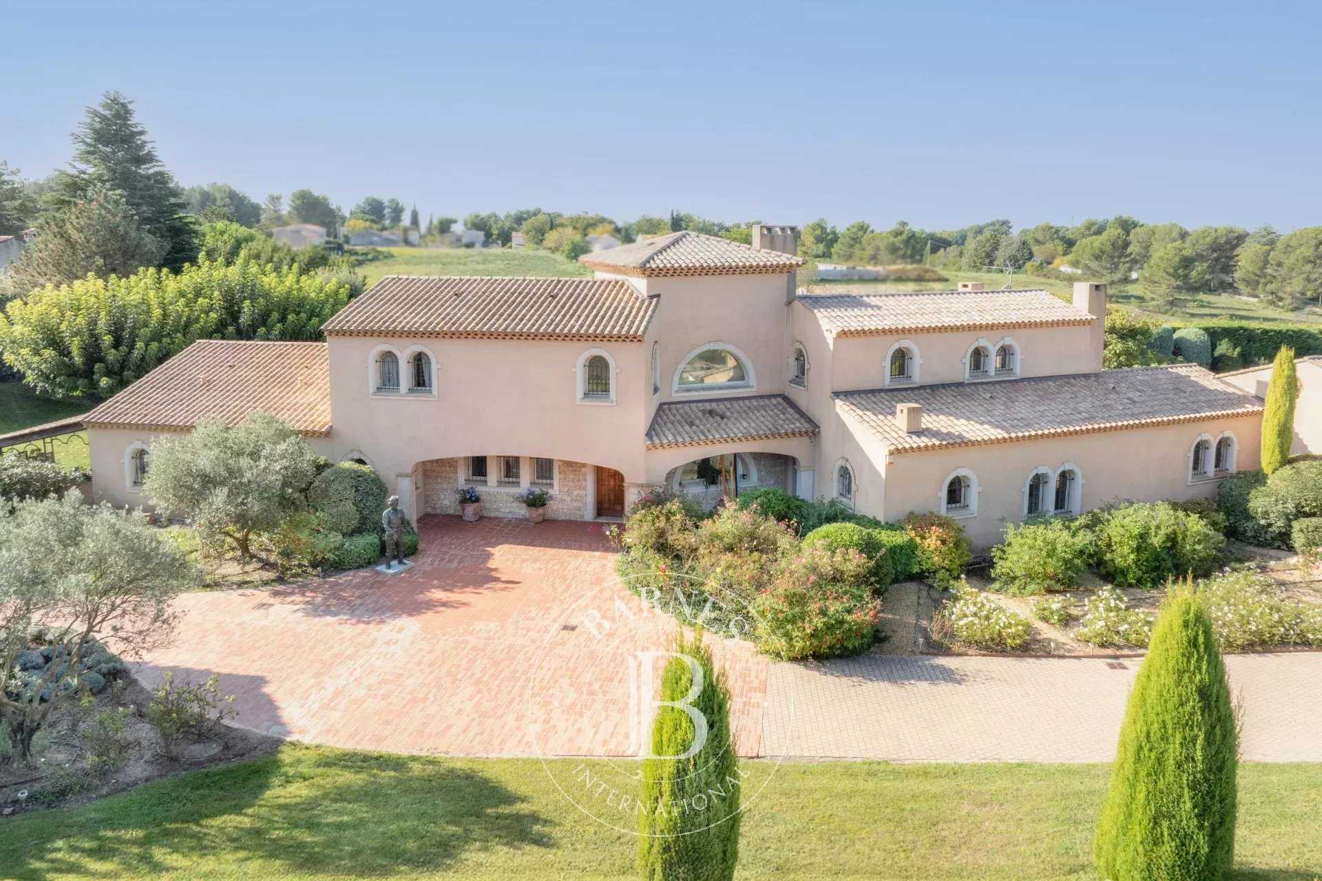 Aix-en-Provence  - Property 6 Bedrooms