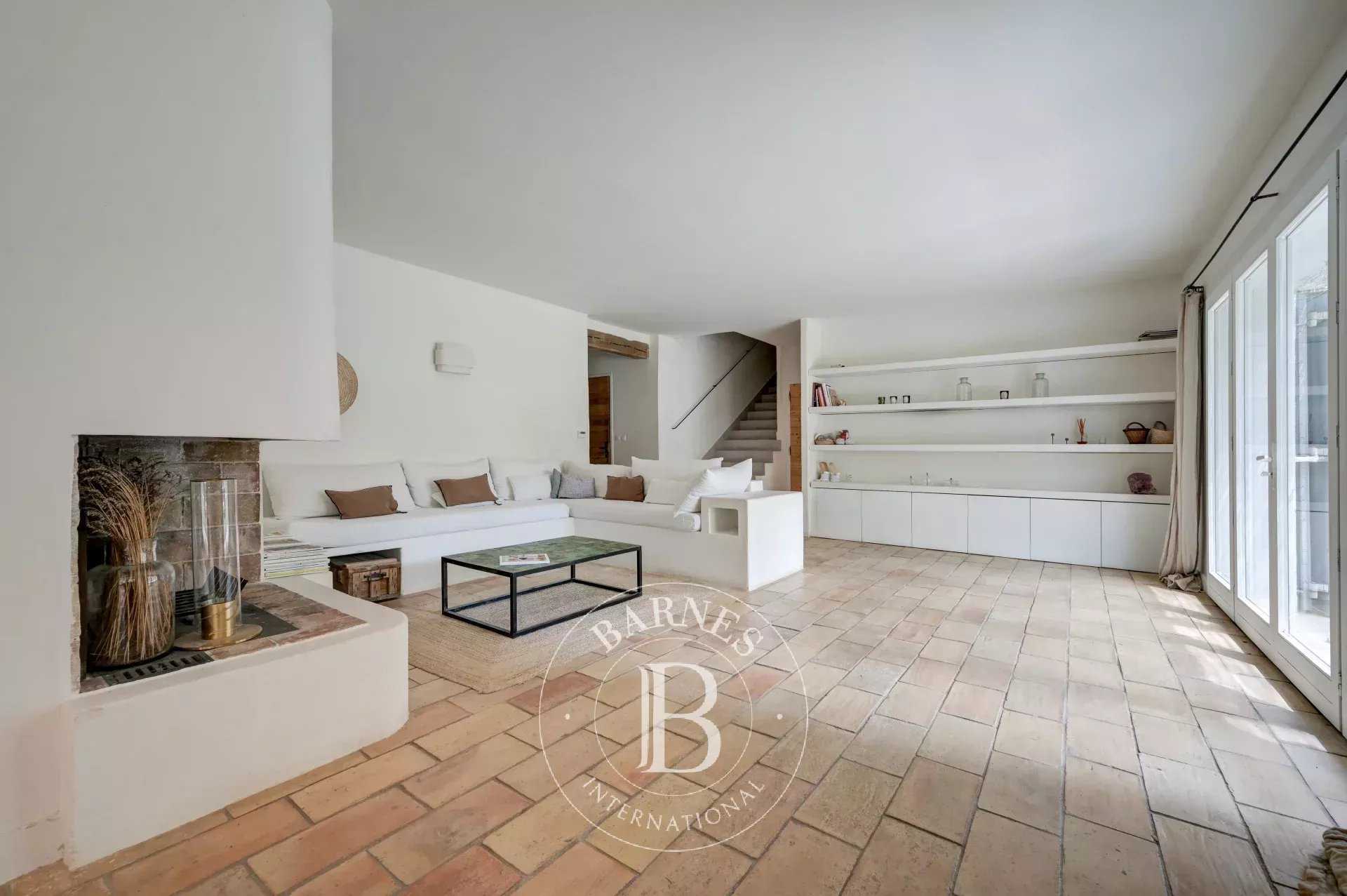 Aix-en-Provence  - House 5 Bedrooms